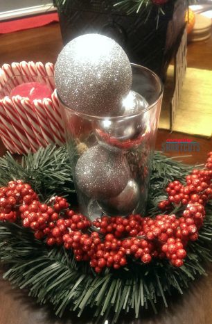 Holiday Table Decorating Ideas on a Budget - Everyday Shortcuts