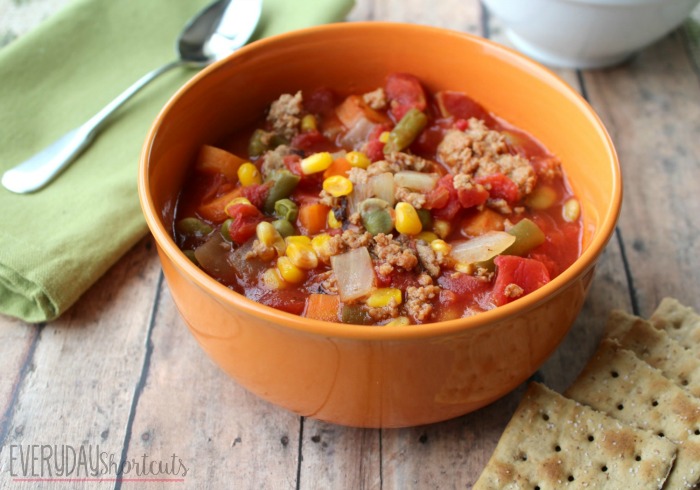 slow cooker vegetable soup with crackers