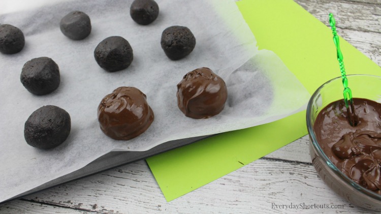 pot of gold oreo truffles process