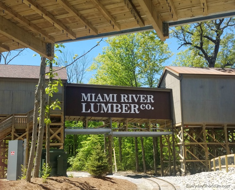 mystic timbers roller coaster