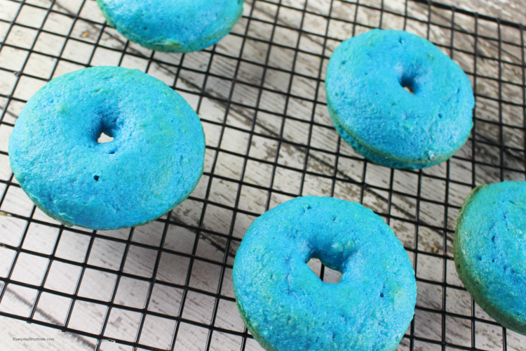 blue donuts