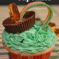 Pot-of-Gold-Cupcakes2-620x930-200x200