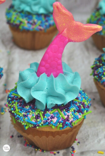 How to Make Mermaid Tail Cupcakes - Everyday Shortcuts