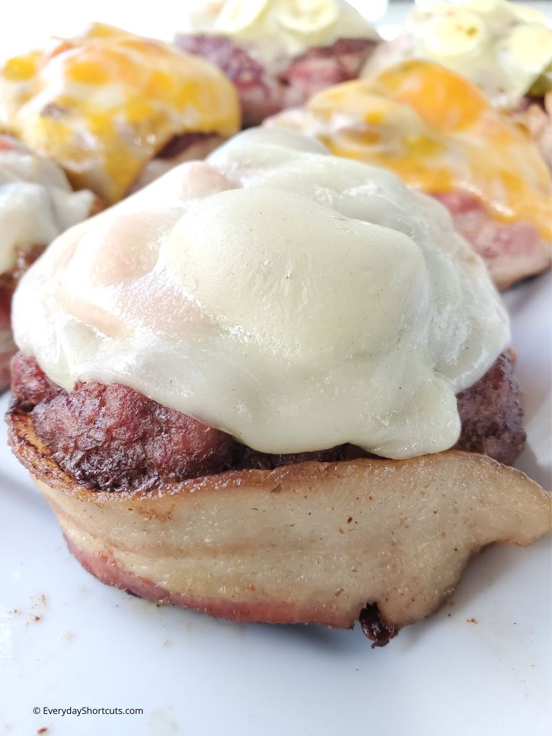 how to make loaded beer can bacon burgers