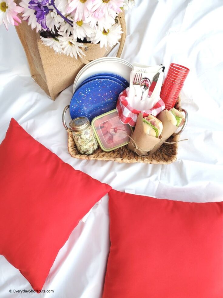 how to set up a picnic Everyday Shortcuts