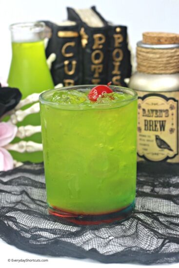 Hocus Pocus Inspired Amuck Cocktail - Everyday Shortcuts