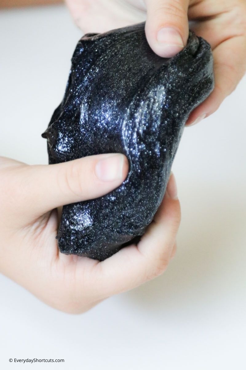 how to make black glitter slime