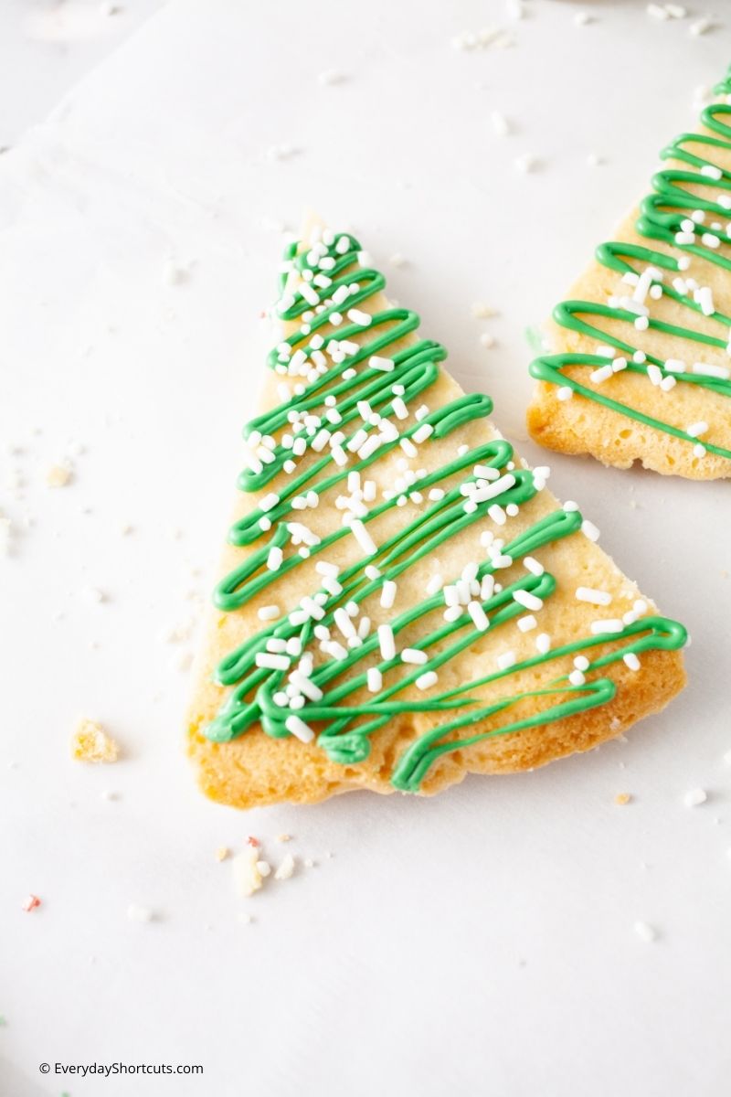 how to make Christmas Tree Shortbread Cookies