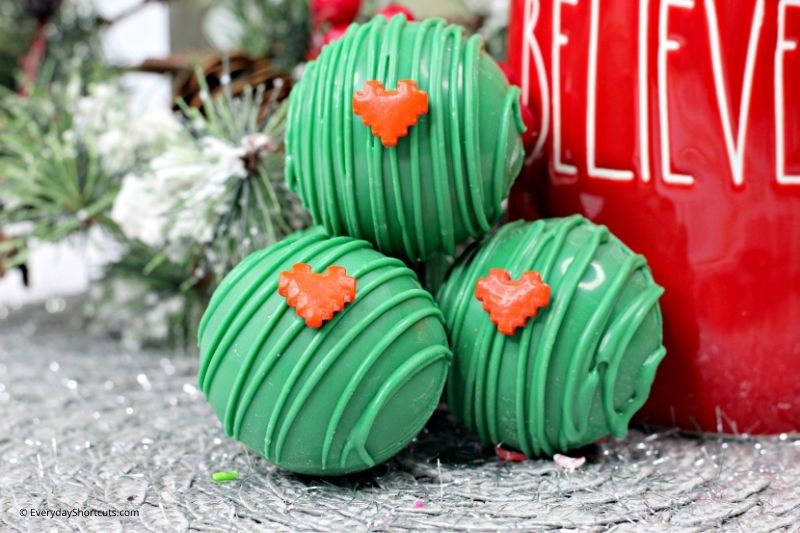 grinch hot cocoa bombs