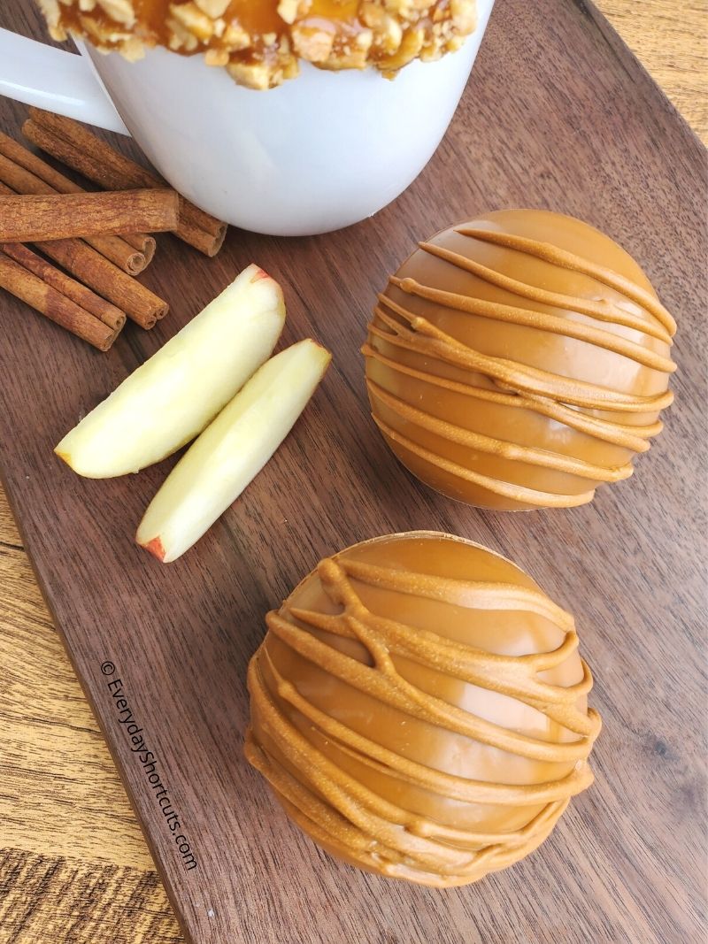 how to make Salted Caramel Apple Cider Bombs