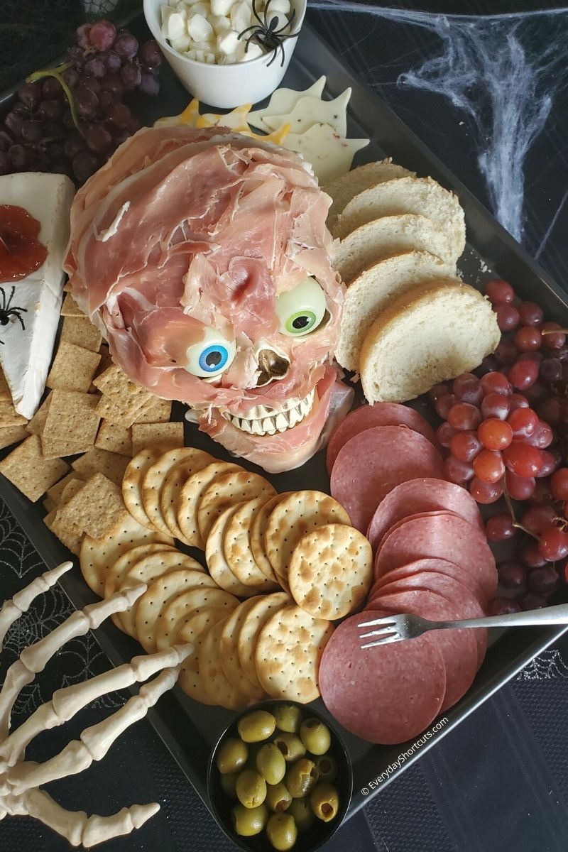 How to Make a Spooky Halloween Charcuterie Board