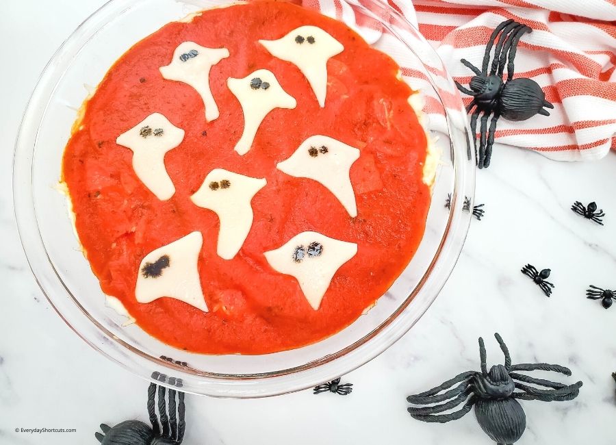 Ghost Pepperoni Pizza Dip
