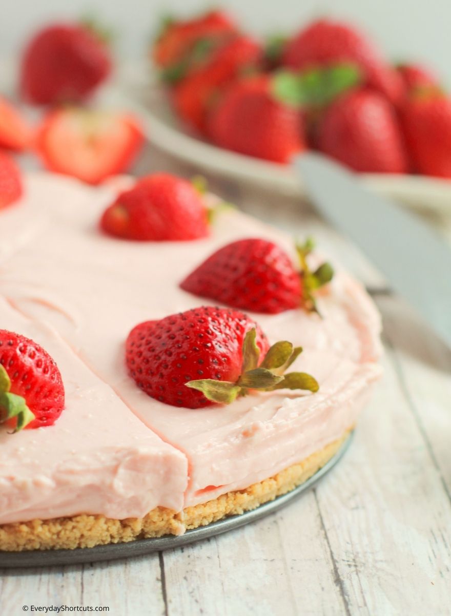 How to Make No Bake Strawberry Cheesecake