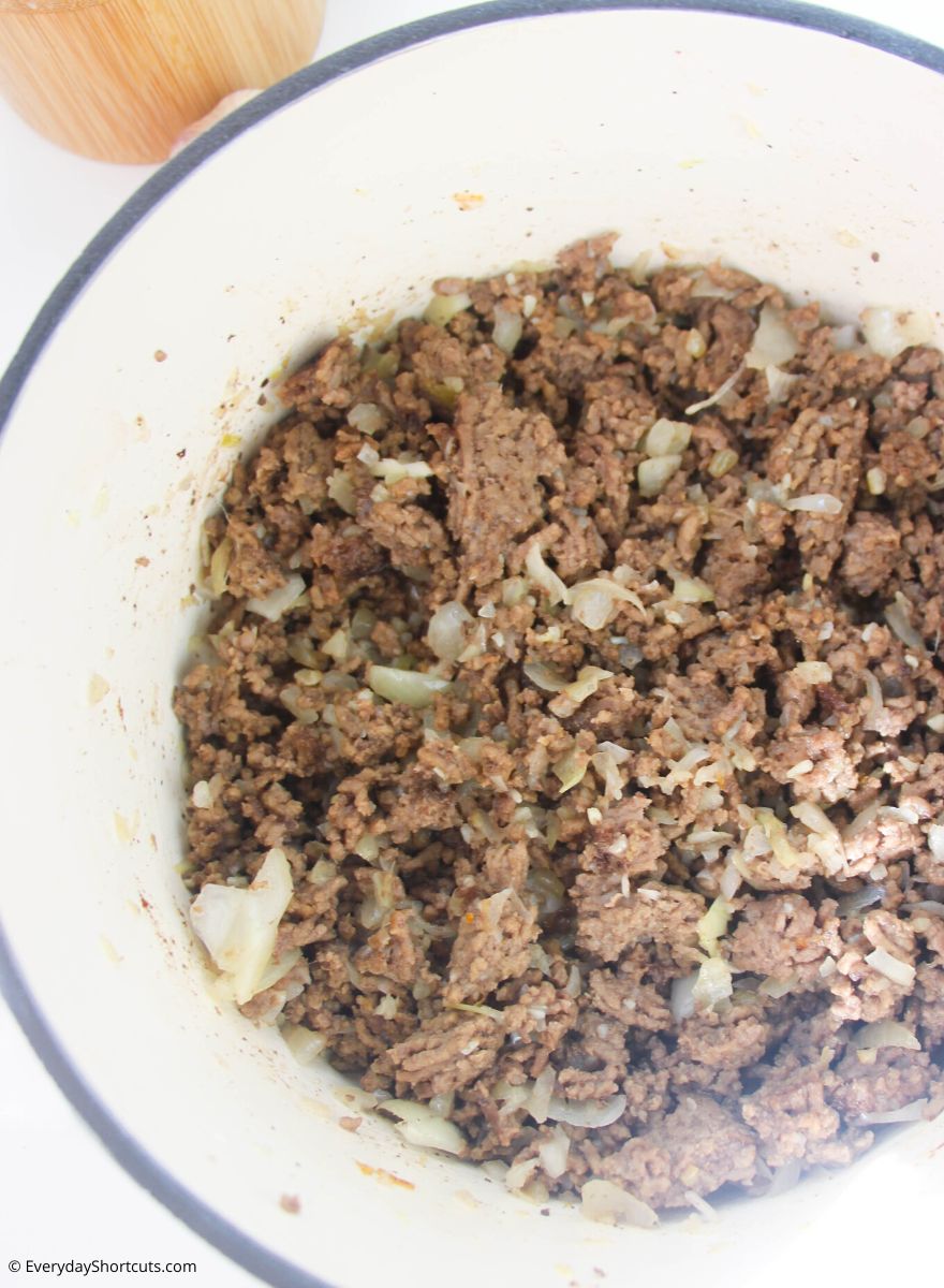 brown ground beef onions and garlic