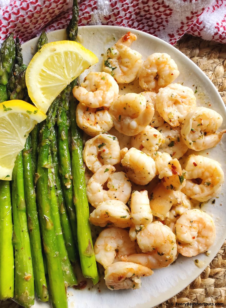 How to Make Garlic Butter Shrimp with Asparagus