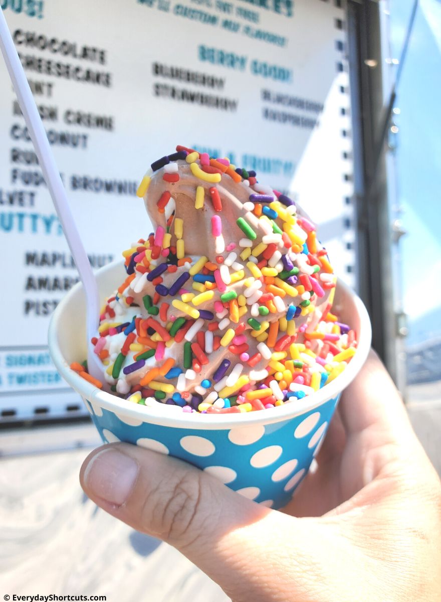 ice cream at Kelleys Island