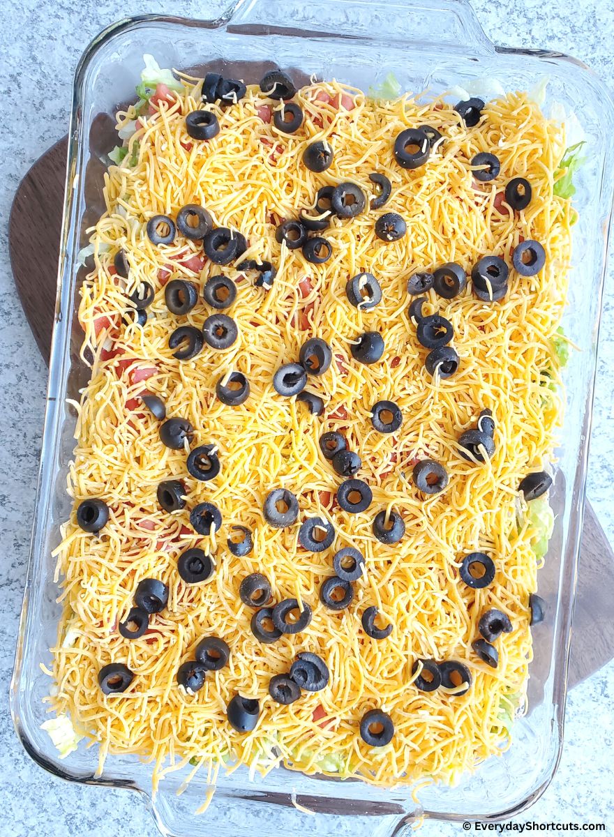 game day 5 layer taco dip