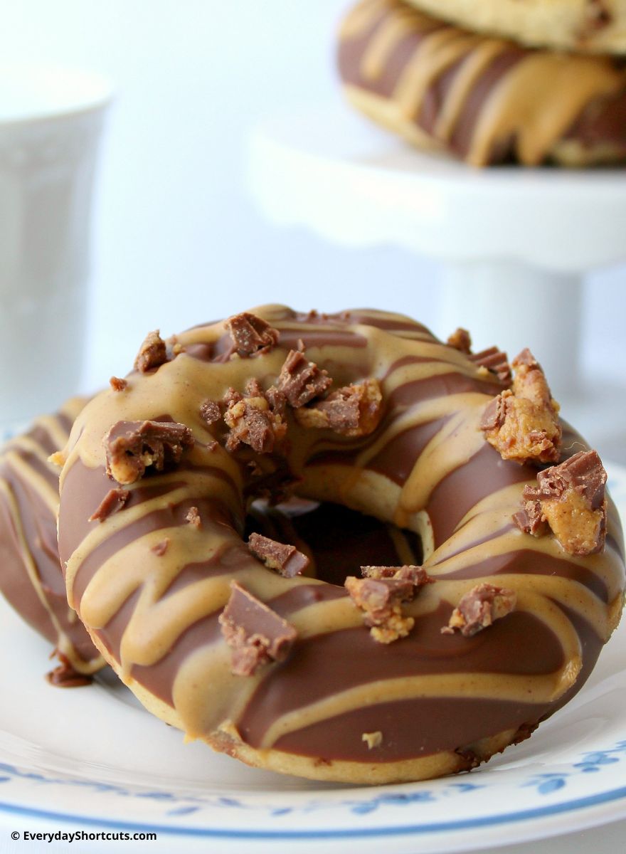 reese's peanut butter cup donuts