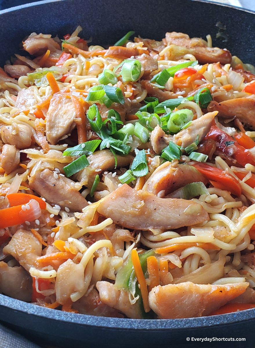 chicken yakisoba in a pan