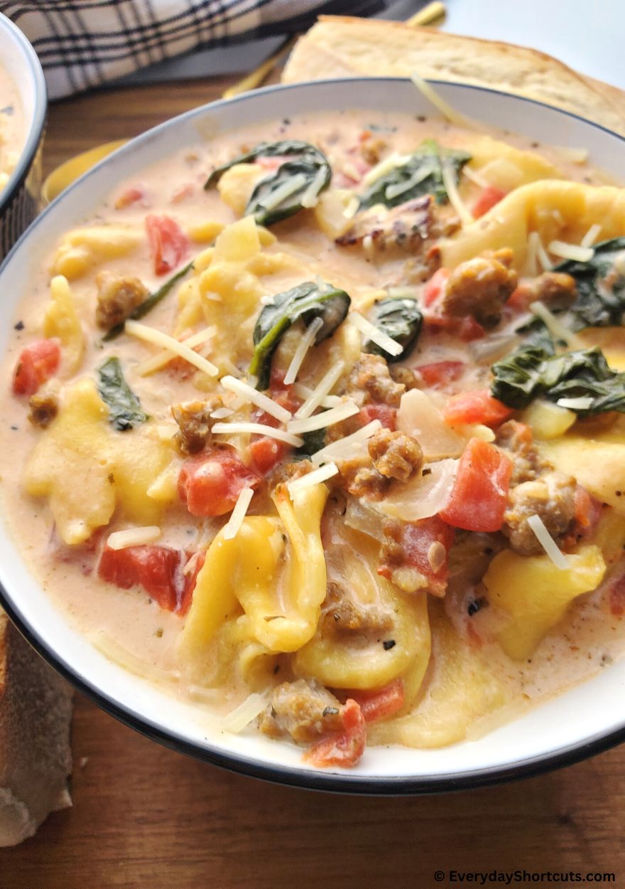 how to make tortellini soup