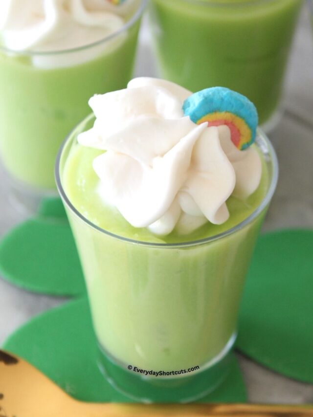 st paddys day pudding shots