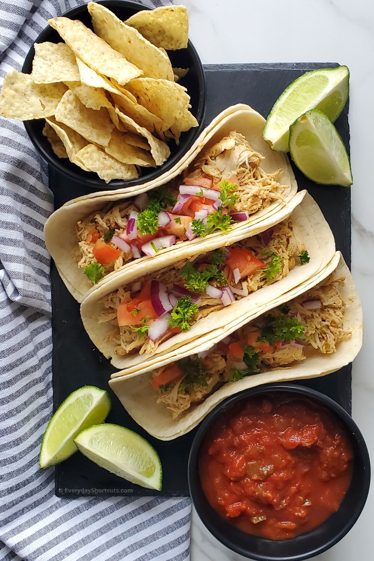 how to make chicken carnitas in the slow cooker