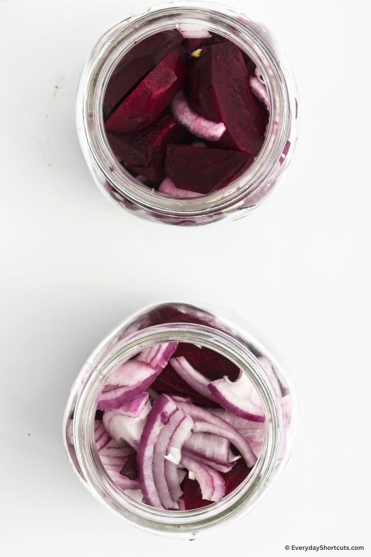 beets and onions in mason jars