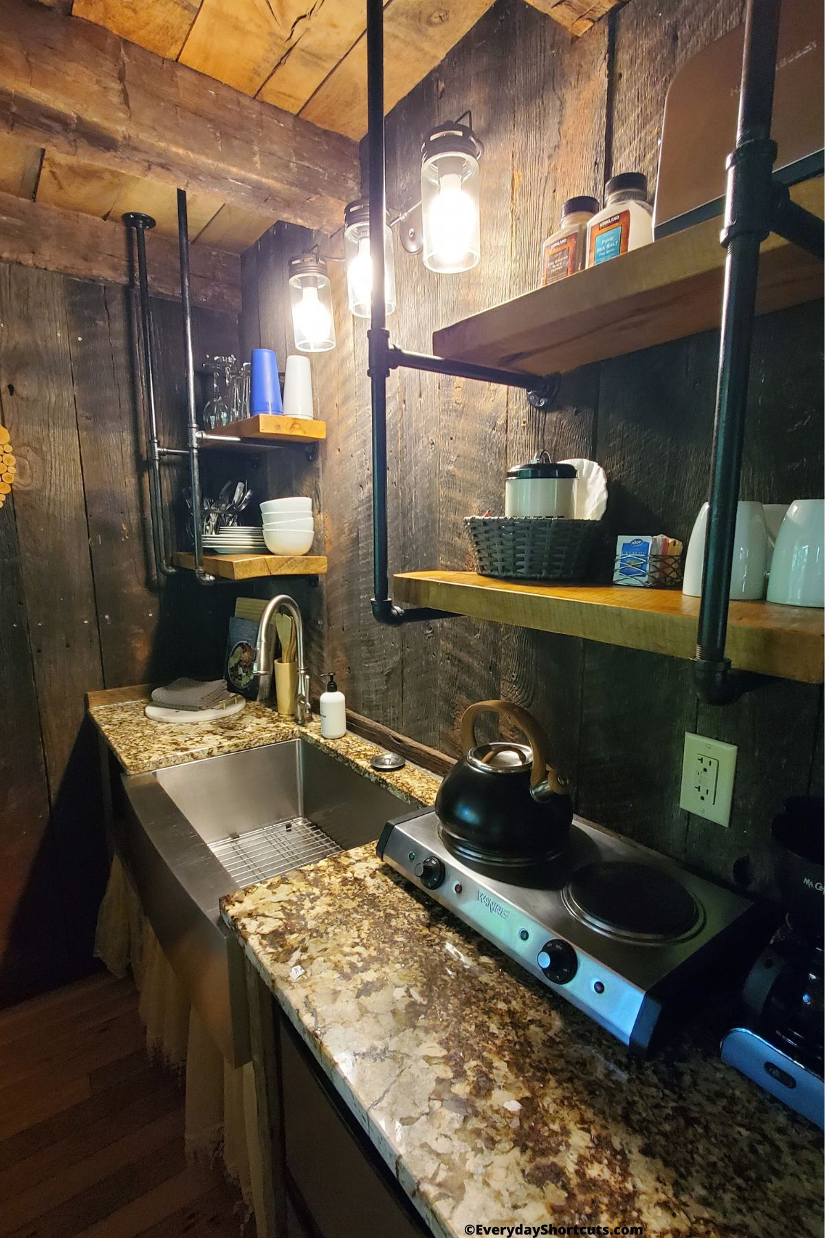 kitchen in treehouse
