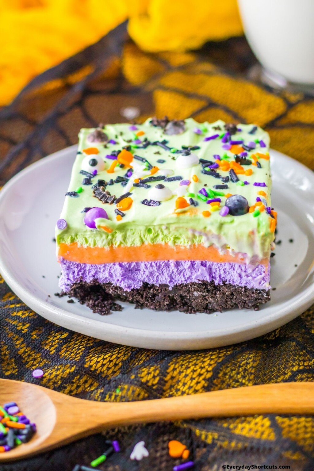 No Bake Halloween Lush Dessert - Everyday Shortcuts