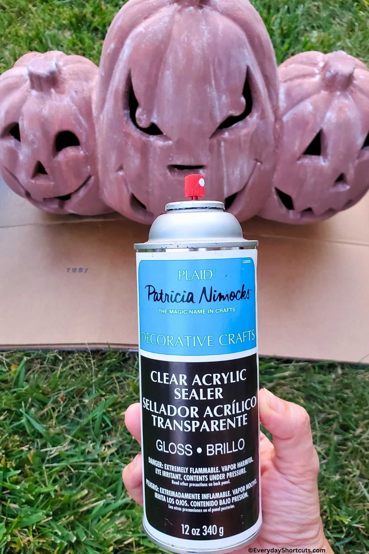 clear acrylic spray for crafts