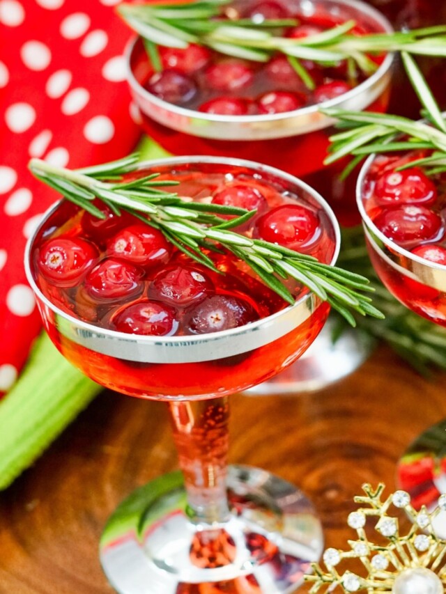 The Best Holiday Cocktails to Serve