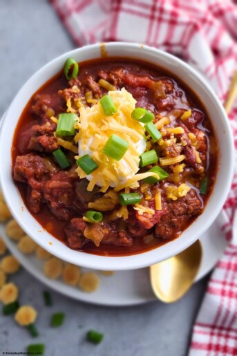 Hearty Slow Cooker Chili - Everyday Shortcuts