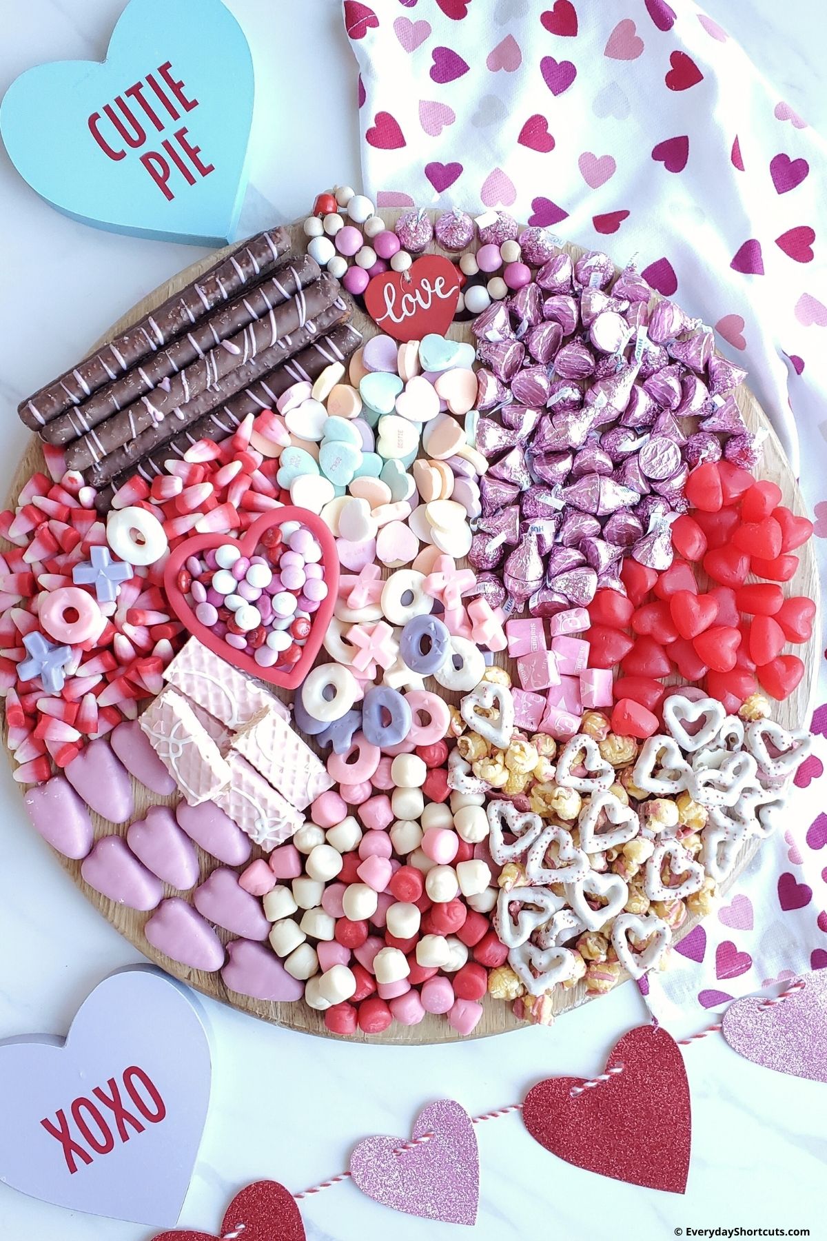 How to Make a Valentine's Day Candy Board
