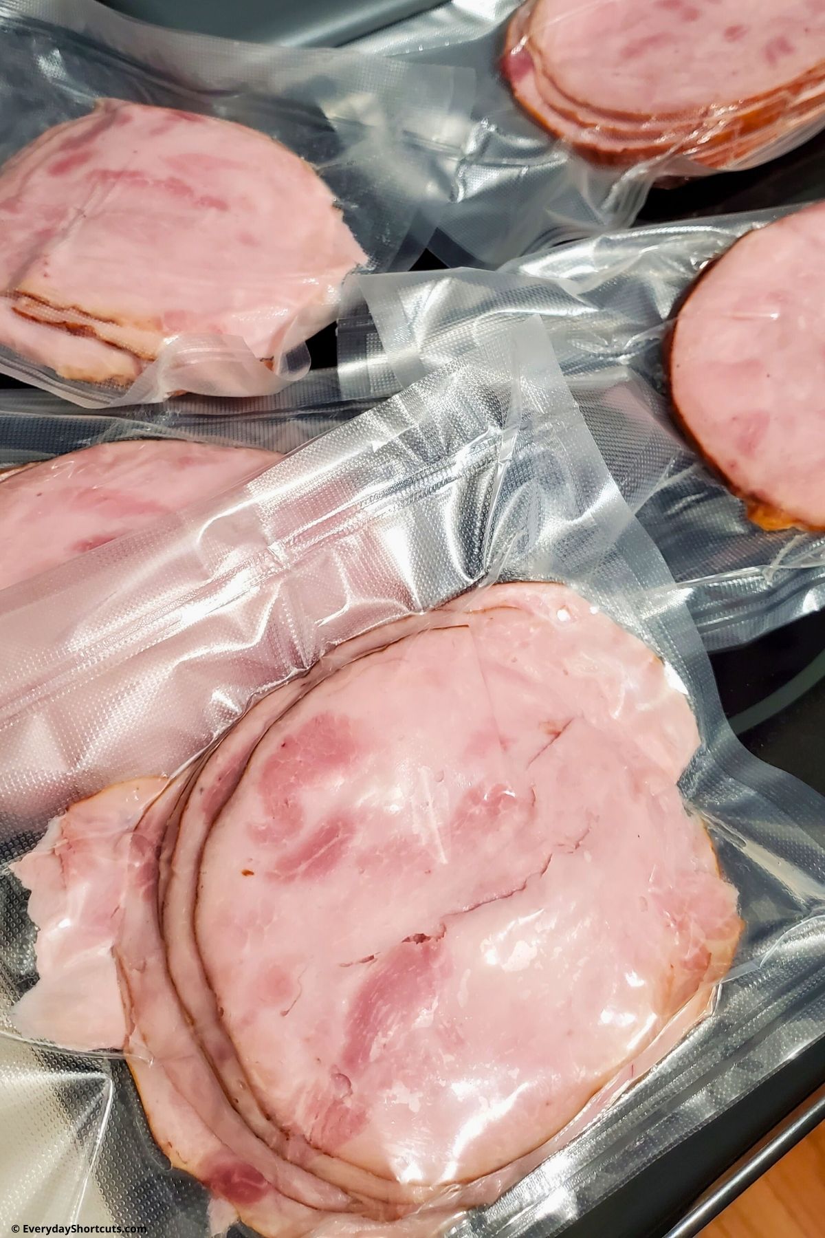 vacuumed sealed ham lunchmeat