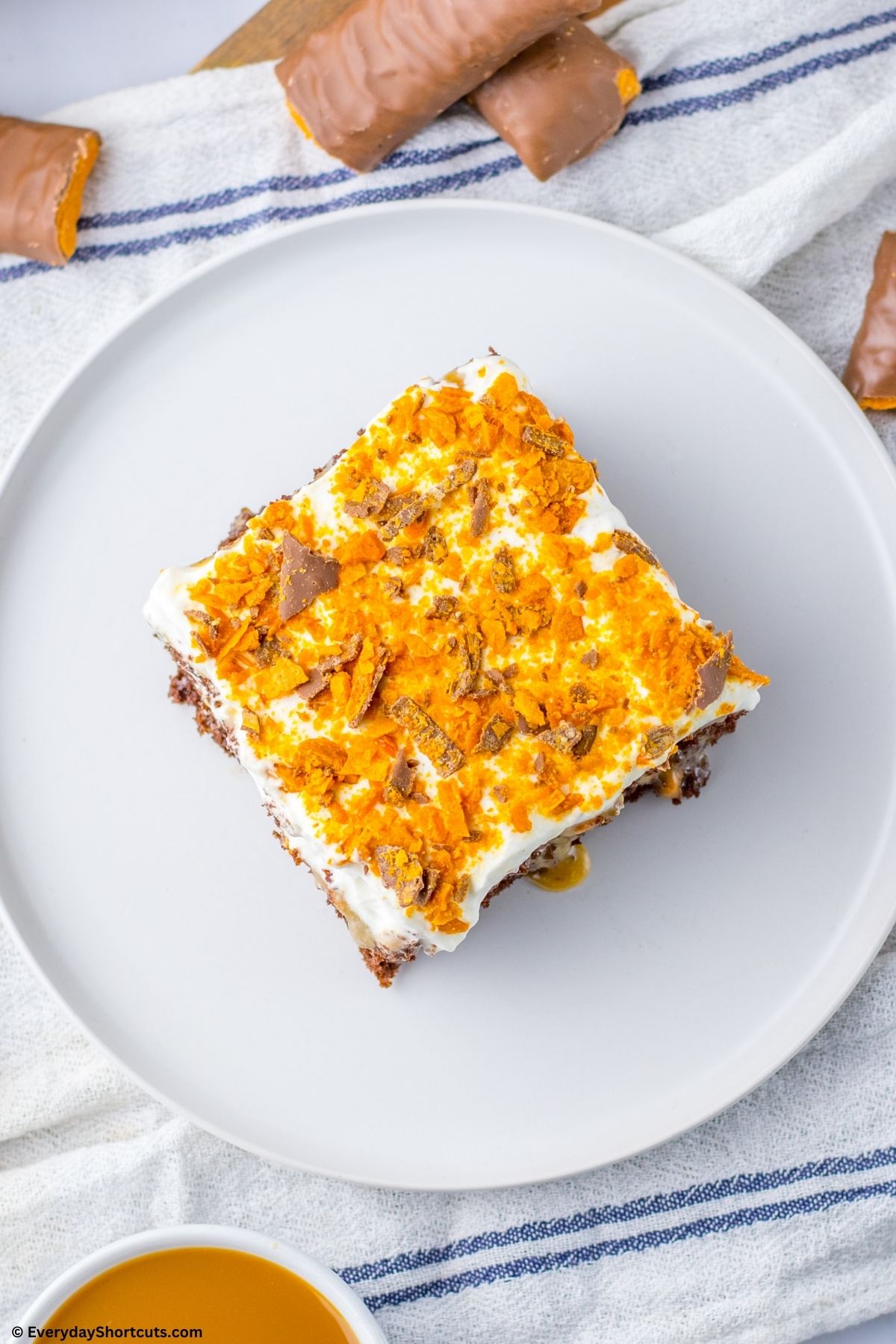 poke cake with butterfinger candy