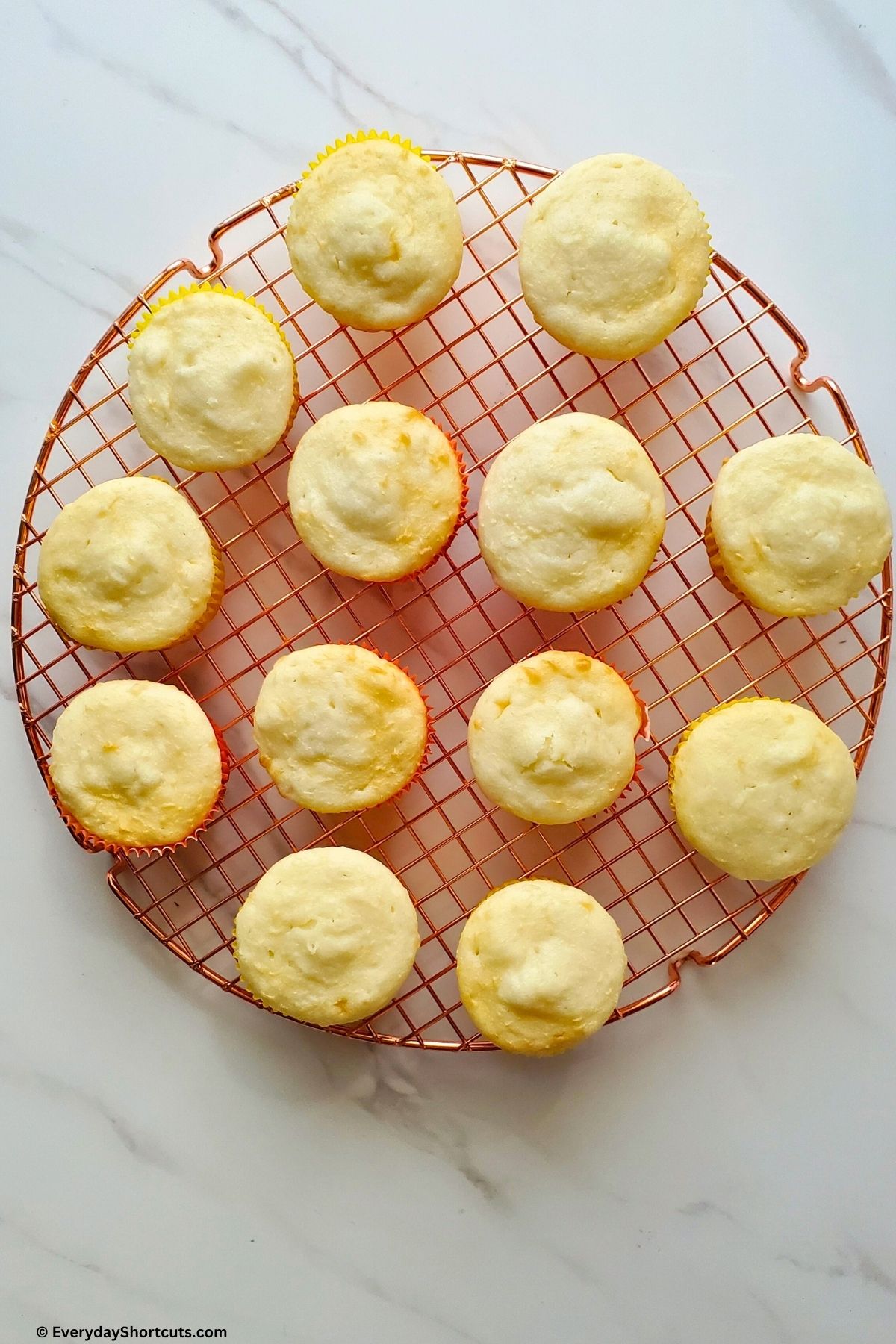 Graduation Cap Cupcakes - Everyday Shortcuts