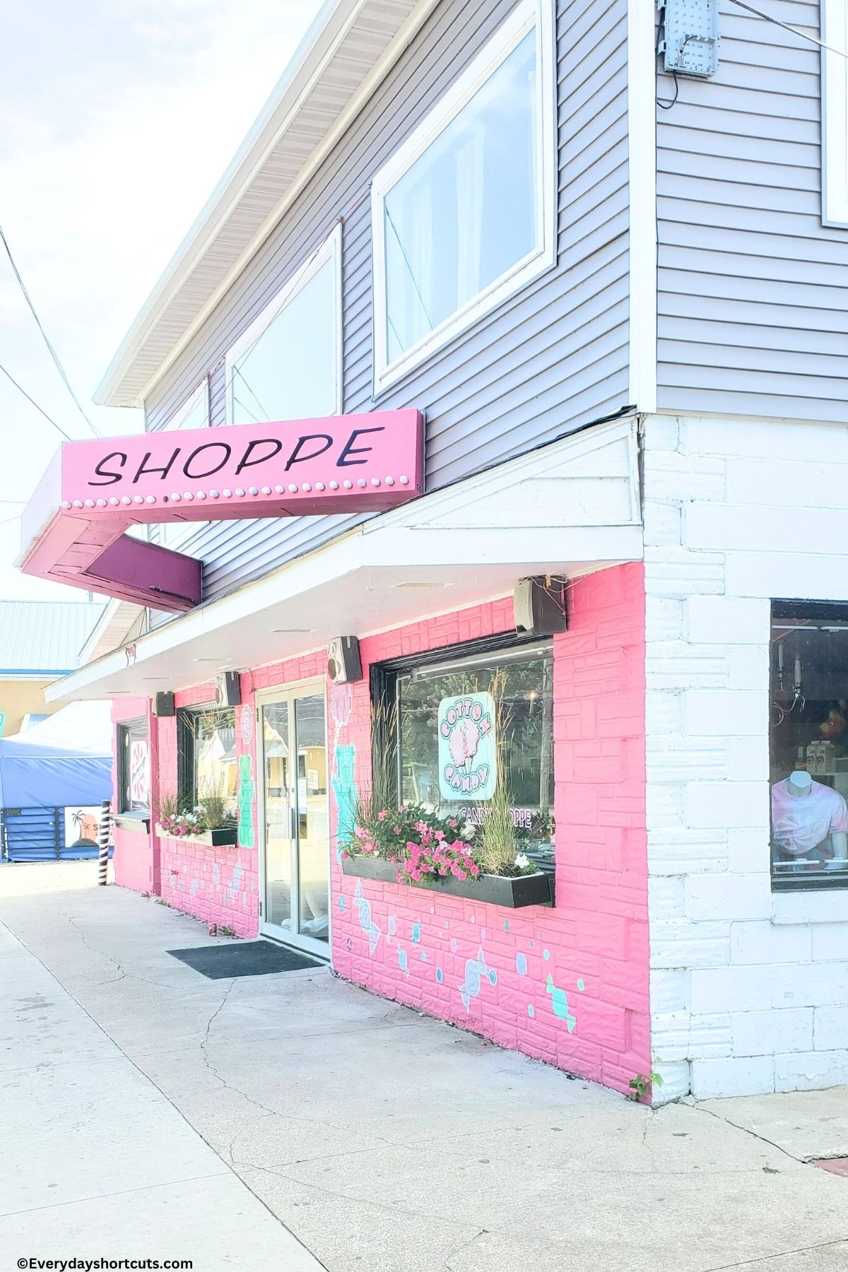 Pucker Up Candy Shoppe