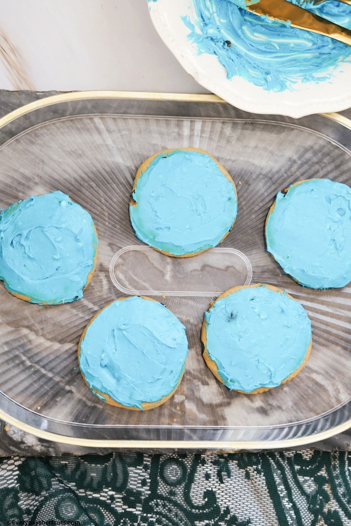 blue frosted cookies