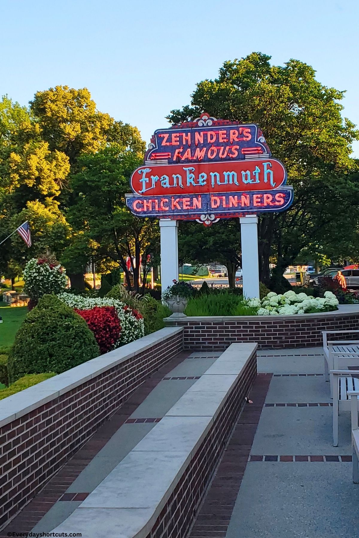 Zehnder's Famous chicken sign outside