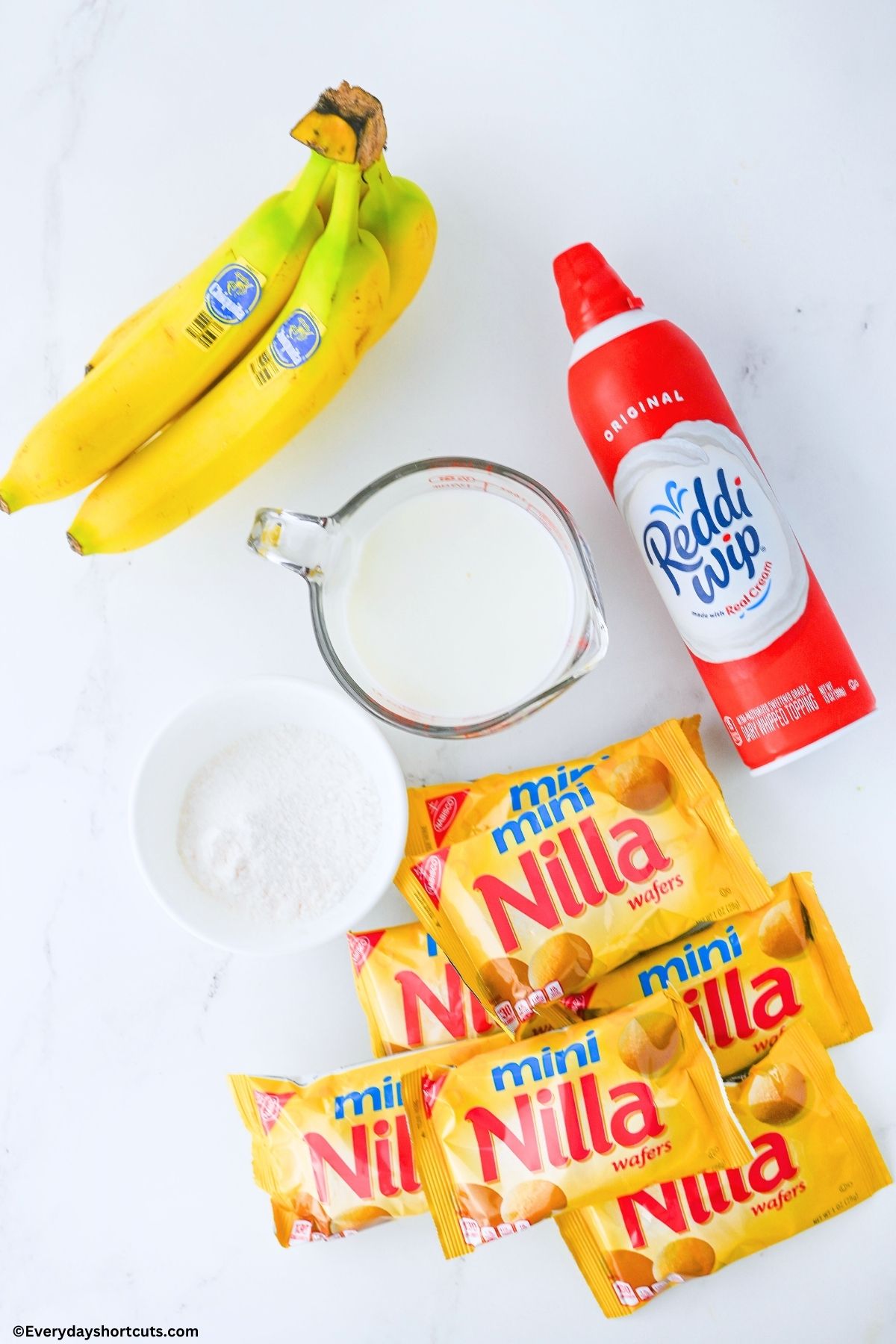 three bananas milk whipped cream vanilla pudding mix and Nilla wafer packs
